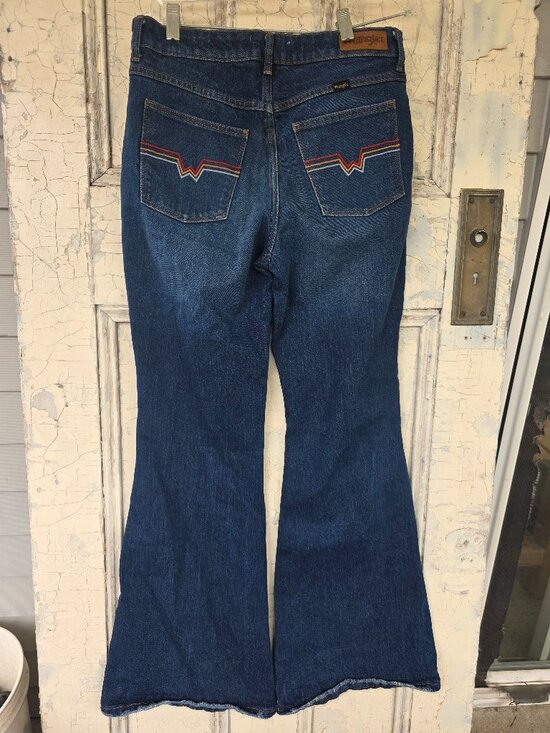 Wrangler Denim - Wrangler Womens High Rise Fierce Flare 28x32 Jeans Retro Embroidered Pockets